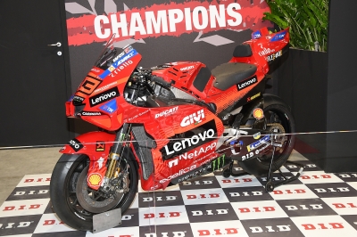 Cliquer pour voir l'image en taille réelle